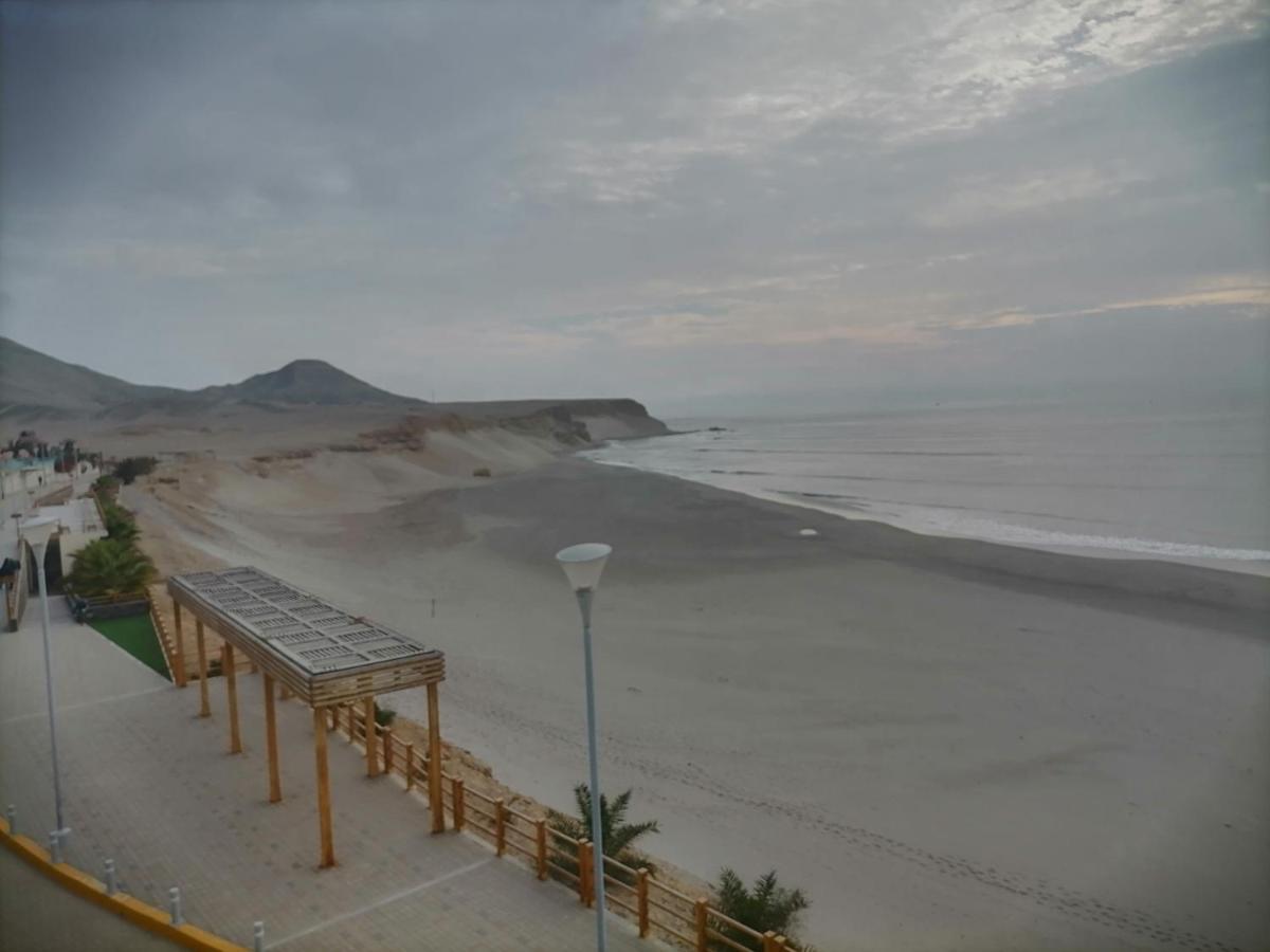 Hospedaje Restaurante El Hombre Puerto Chicama Ngoại thất bức ảnh