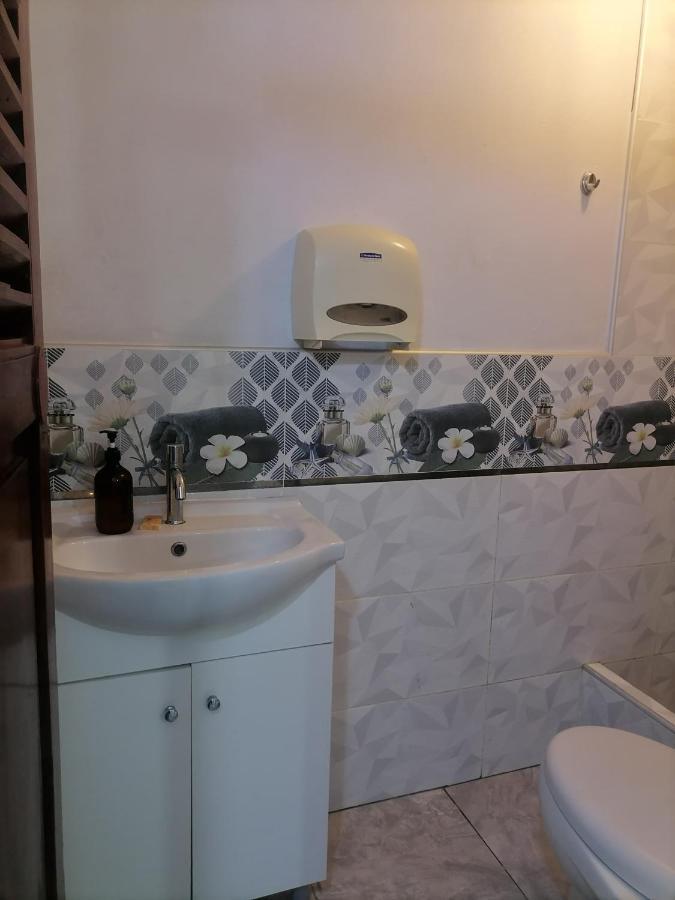 Hospedaje Restaurante El Hombre Puerto Chicama Ngoại thất bức ảnh
